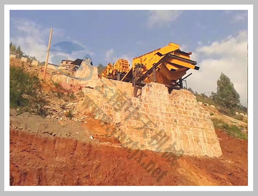 云南大理日產(chǎn)1500旽二合一聯(lián)破現(xiàn)場